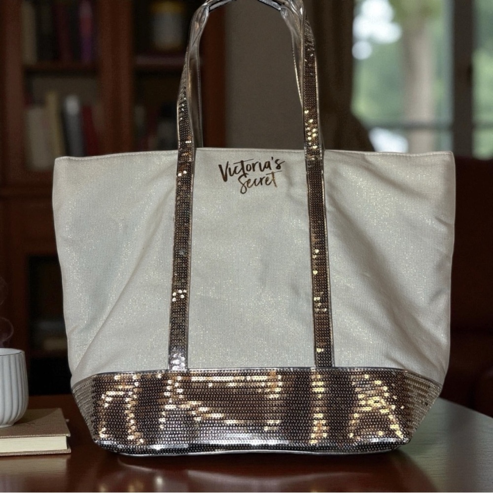 Victoria's Secret Shimmer Glam Sequin Tote Bag White Gold NWOT - Picture 11 of 12